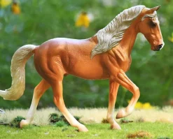 Tennessee Walking Horse Stallion | Golden Palomino
